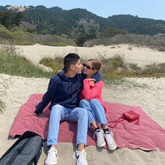 Meet your Posher, Lilly - Picture 5 of 6